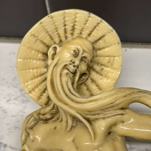 Vintage Tan Accent Sculpture with Organic Flow - Picture 8 of 9